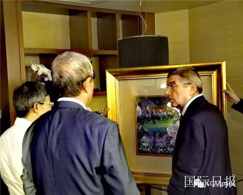 黄建南拒600万高价再画《奥运之花》 黄建南拒600万高价再画《奥运之花》